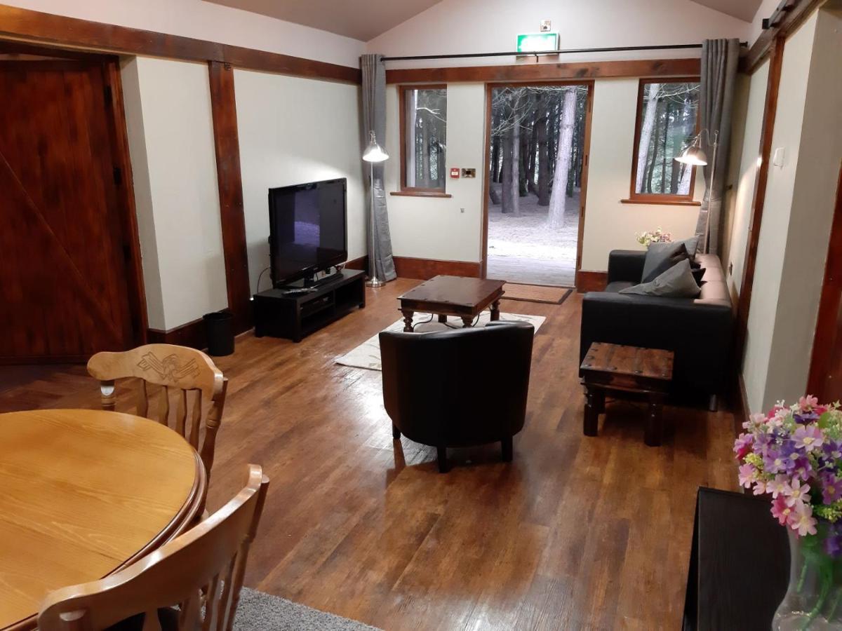 Wyldwood Lodge Чідл Екстер'єр фото